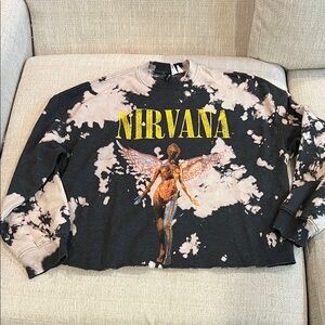 H&M NIRVANA Black and Cream Graphic BAND Sweater